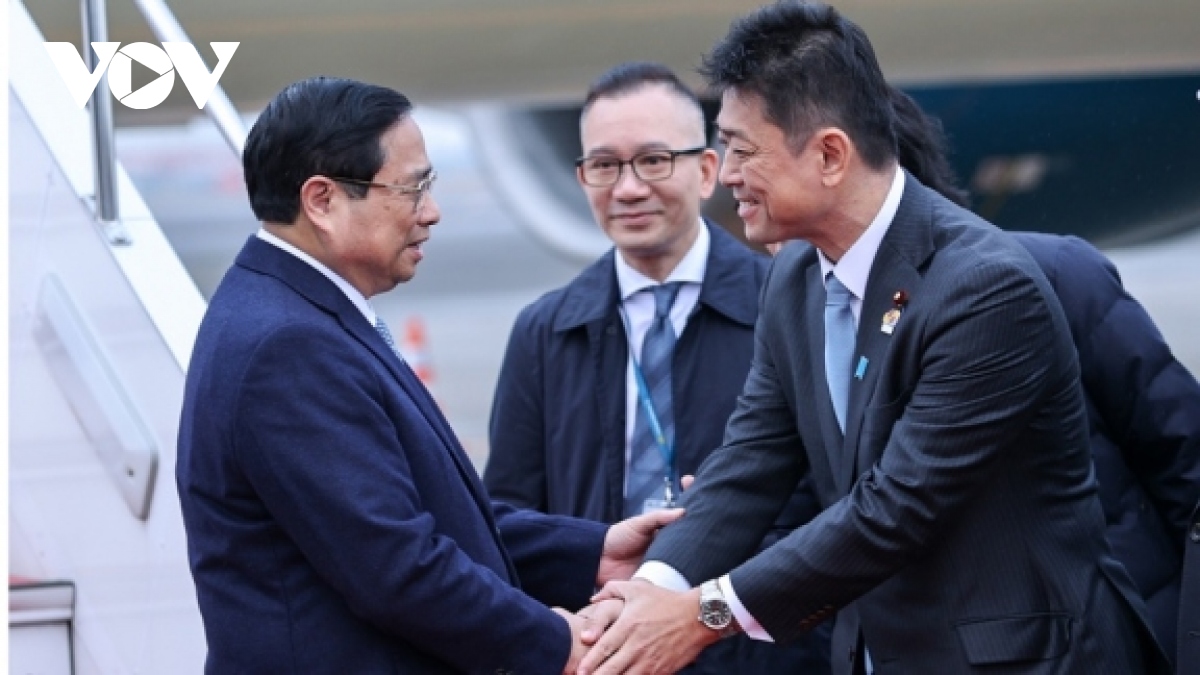 Vietnamese PM arrives in Tokyo for ASEAN-Japan commemorative summit